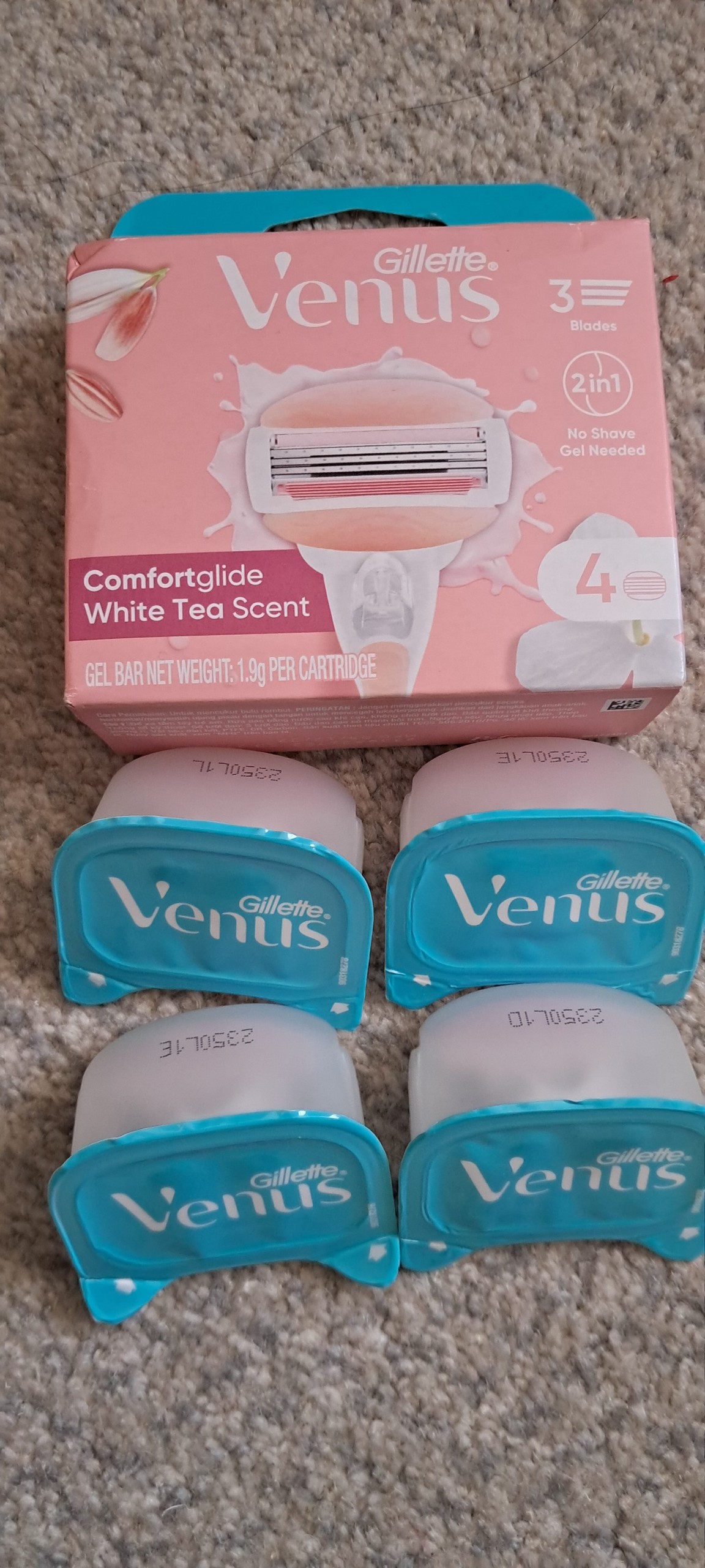 Set 4 đầu lưỡi dao cạo 3 lớp dòng thay thế gillette venus white tea