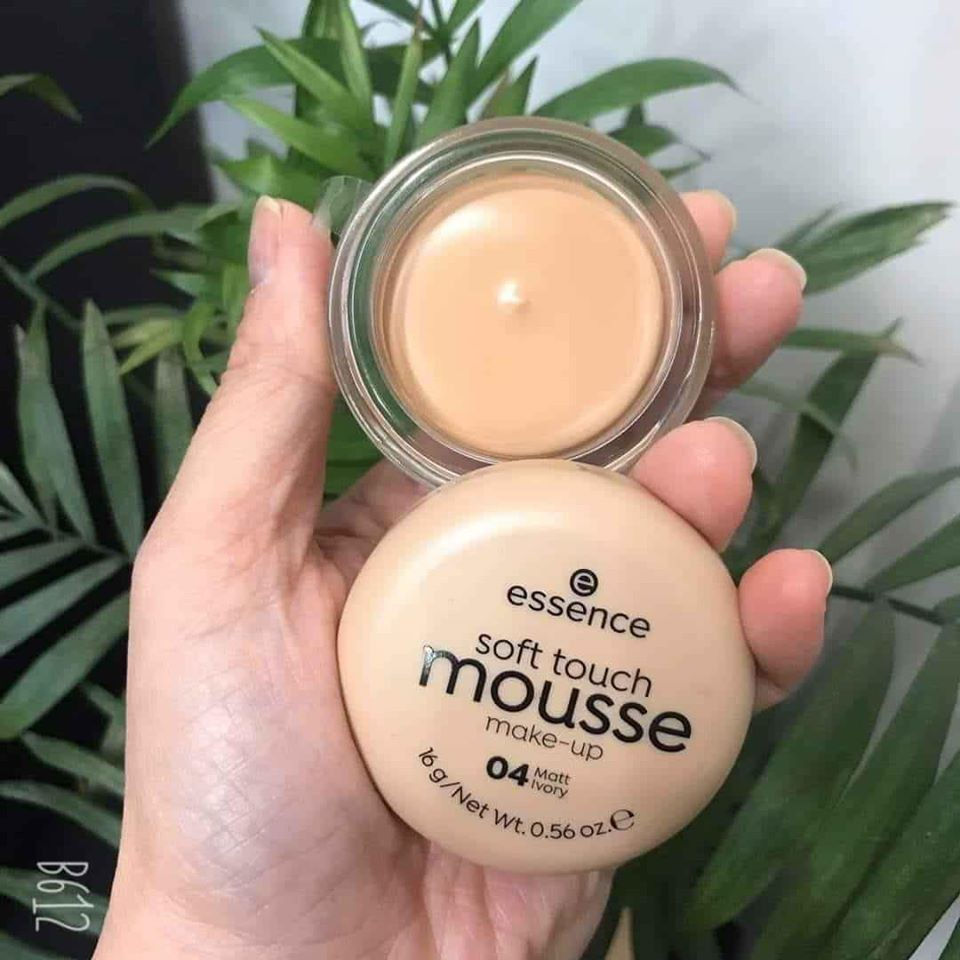 Phấn Tươi Essence Soft Touch Mousse 04 Matt Ivory Đức 16g