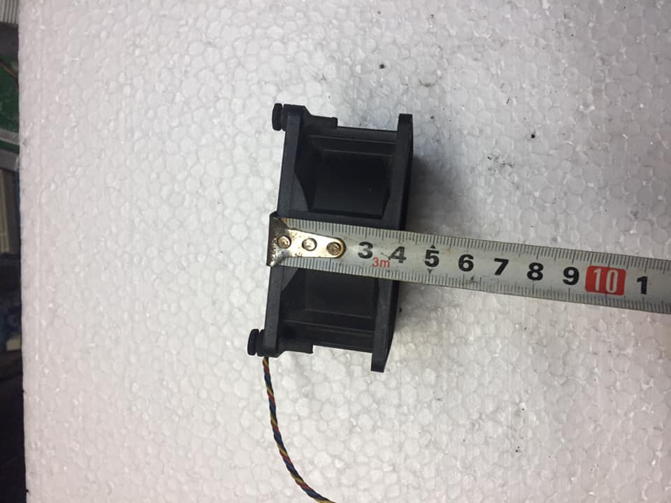 Quạt fan Siêu Tốc 8x8x4Cm Chạy Siêu Khỏe