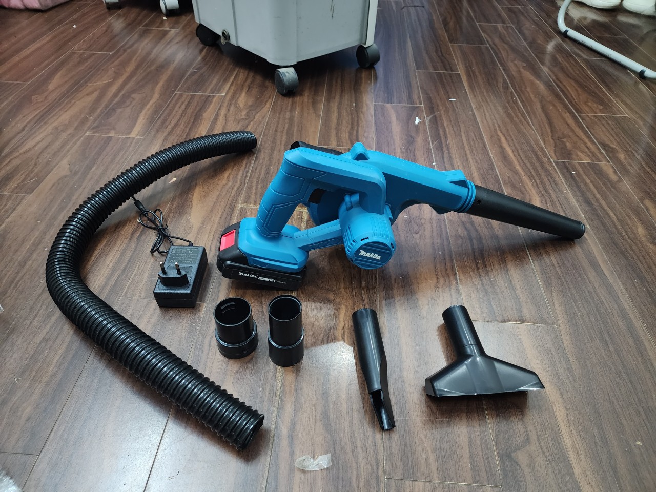 Thân máy thổi bụi pin Makita