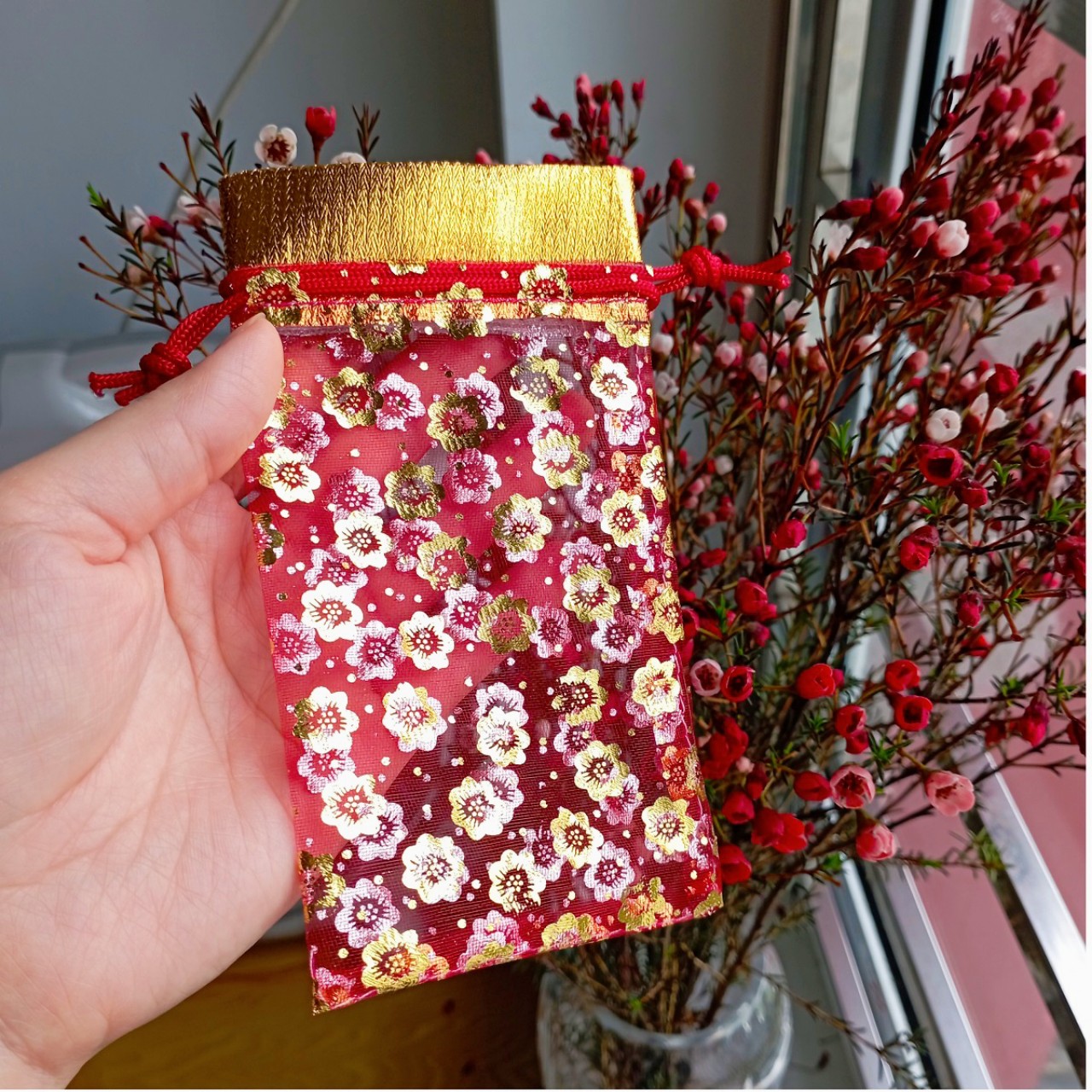 Sỉ 100 túi muối lộc đỏ, túi rút, vỏ túi thơm đựng gạo muối, vòng dâu, hạt cafe treo xe