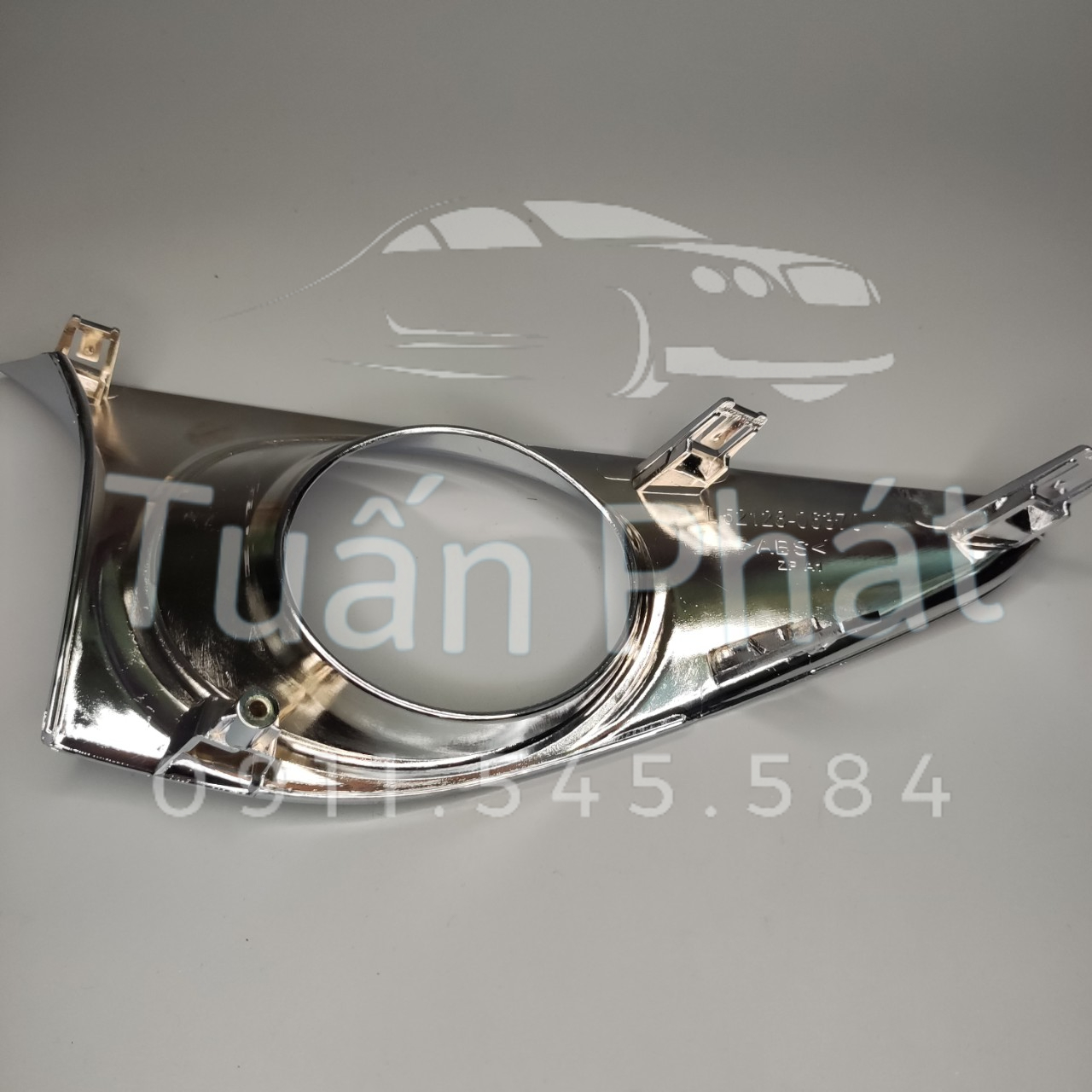 Ốp Đèn Gầm Xe Toyota Camry 2013-2015