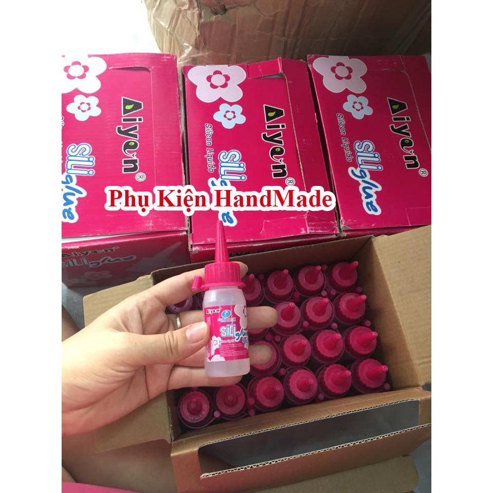 Fabric Glue for Making Handmade Items (15K/Bottle)