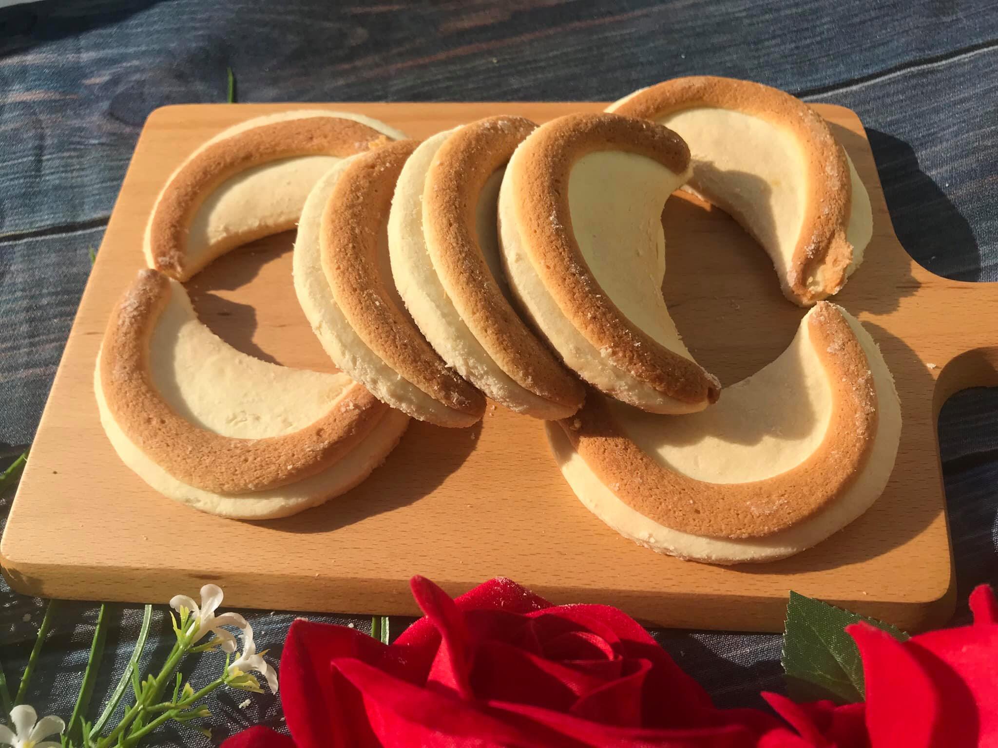 [HCM]Bánh lưỡi liềm ( bánh mặt trăng ) 500gr