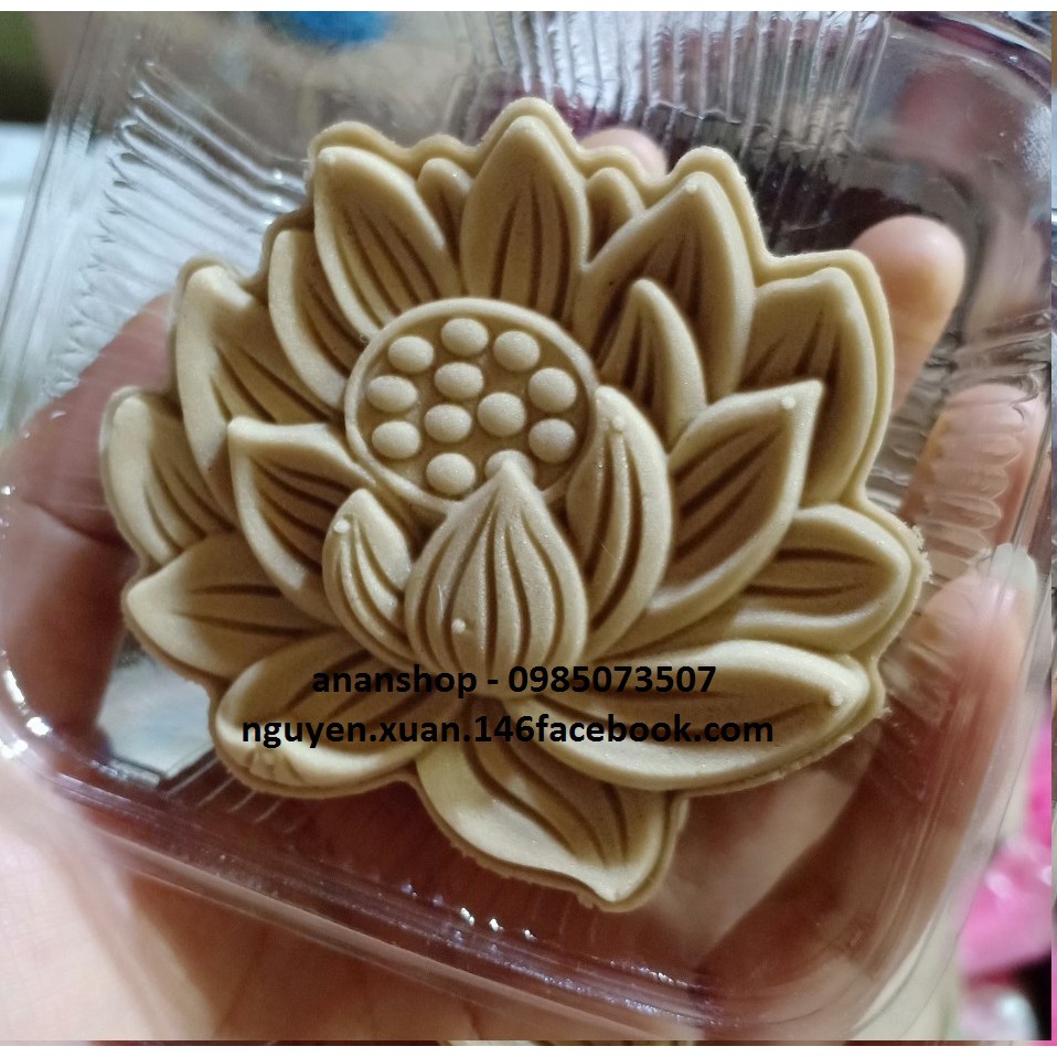 Khuôn trung thu lò xo 150gr 3D hoa sen