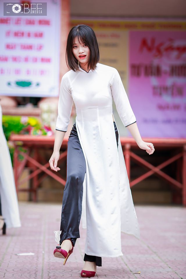 [Flash sale] - Cầu đá lông gà