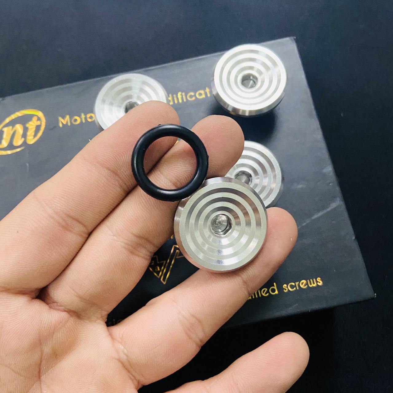 [INOX SÁNG BÓNG] ỐC NẮP NHỚT ĐỘ INOX 304 THỂ HIỆN ĐIỂM NHẤN GẮN CÁC DÒNG XE HONDA YAMAHA