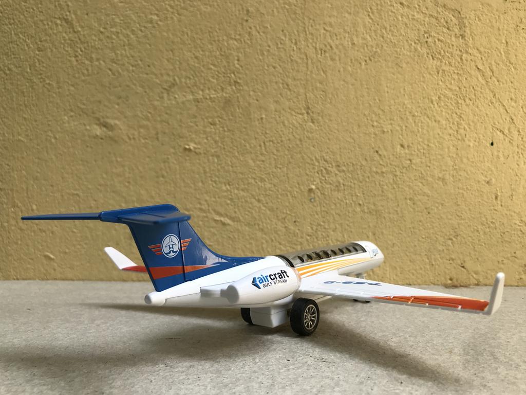 Máy bay đồ chơi Gulfstream G650ER kim loại