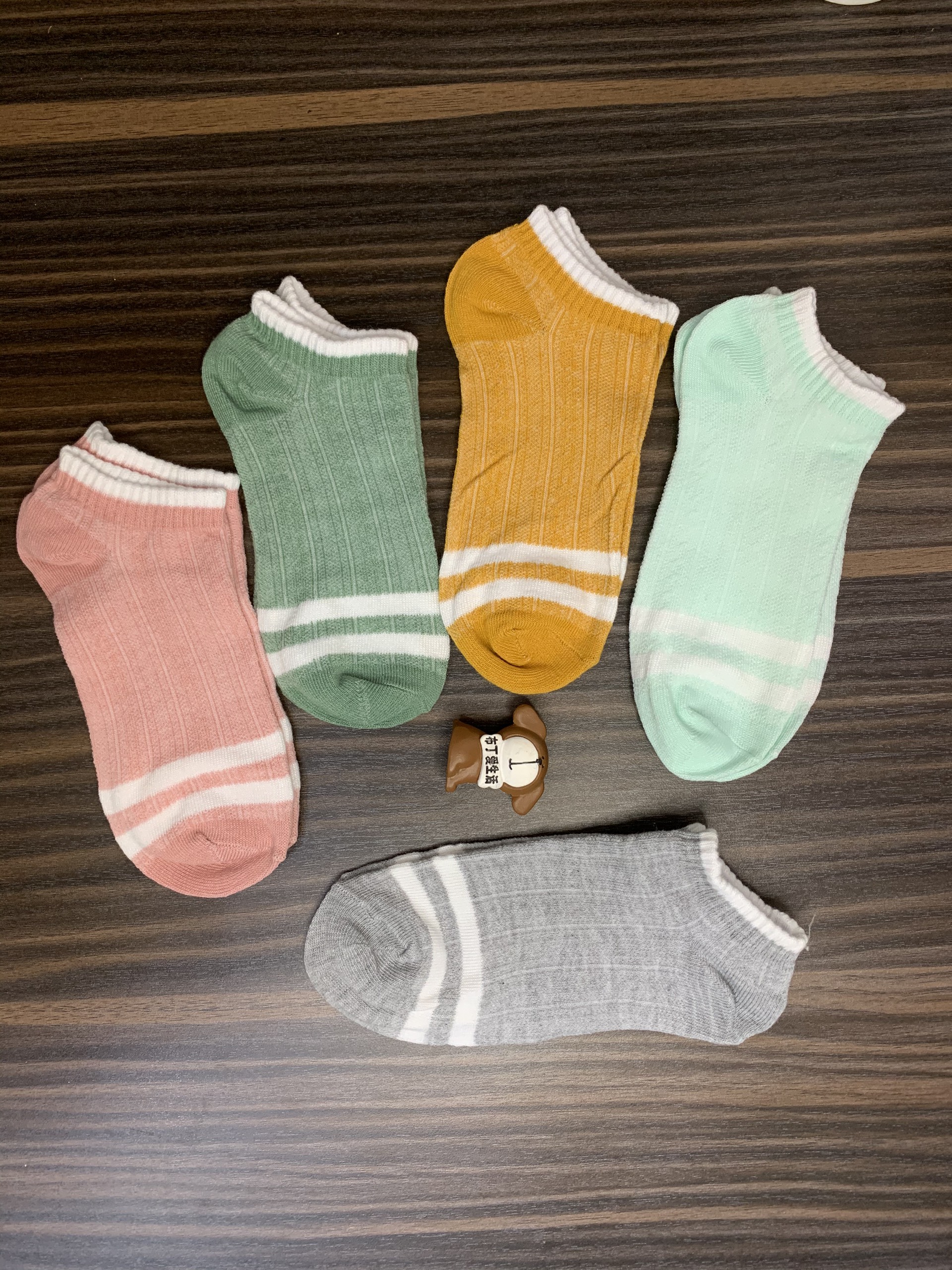 ẢNH THẬT SHOP TỰ CHỤP VỚ CỔ NGẮN