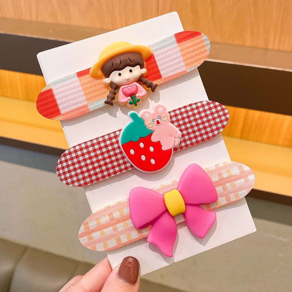 Set miếng dán mái tóc có sticker dễ thương