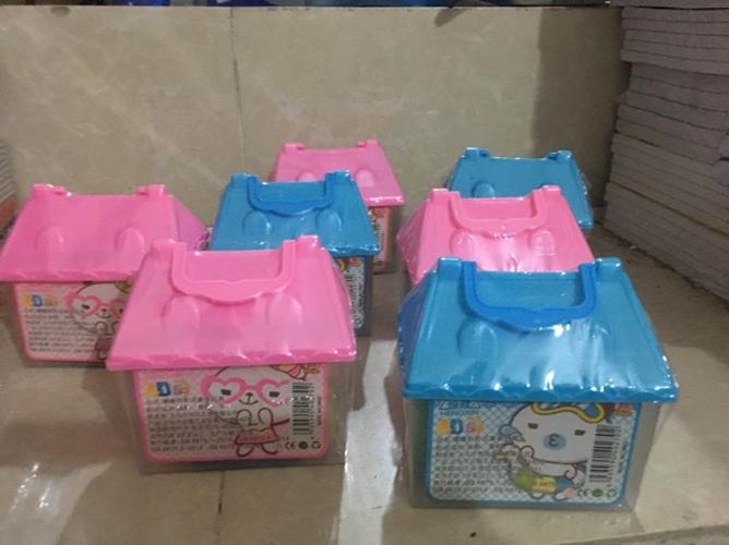 HỘP ĐẤT NẶN CHO BÉ