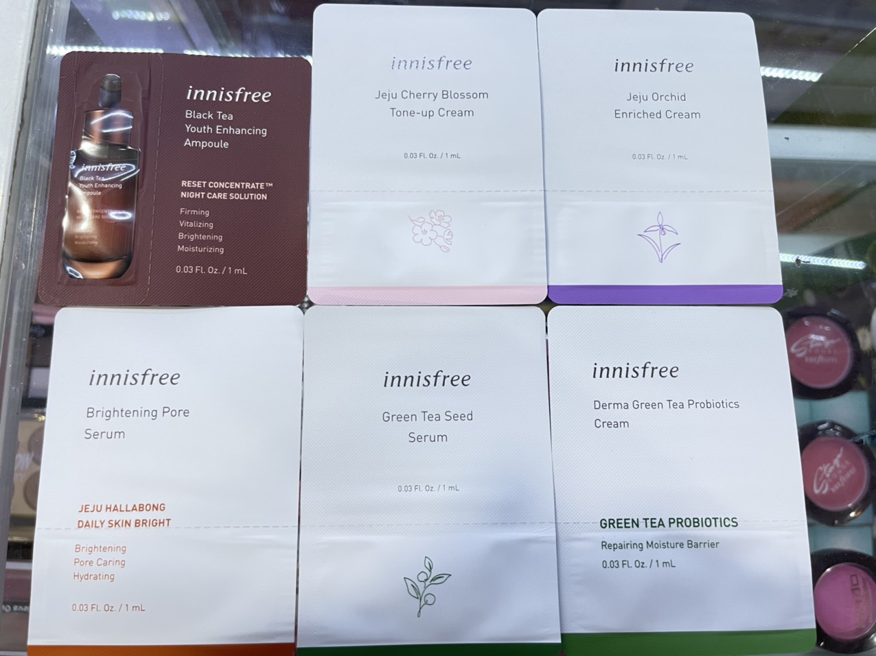 Mẫu dùng thử innisfree 1ml