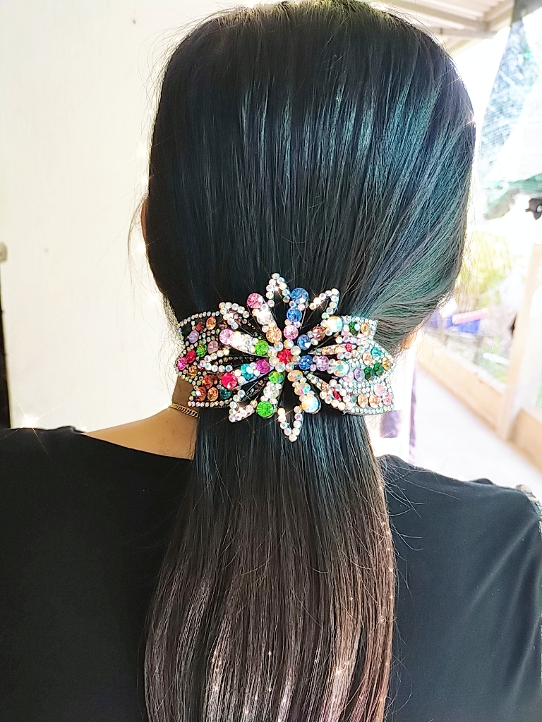 [HCM]Kẹp tóc đính đá pha lê cao cấp(kẹp có 3 cấp tóc ít tóc vừa tóc nhiều đều dùng được)
