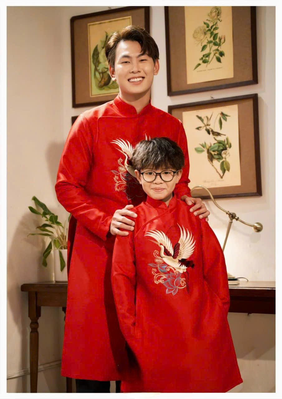 Set áo dài mẹ và con gái
