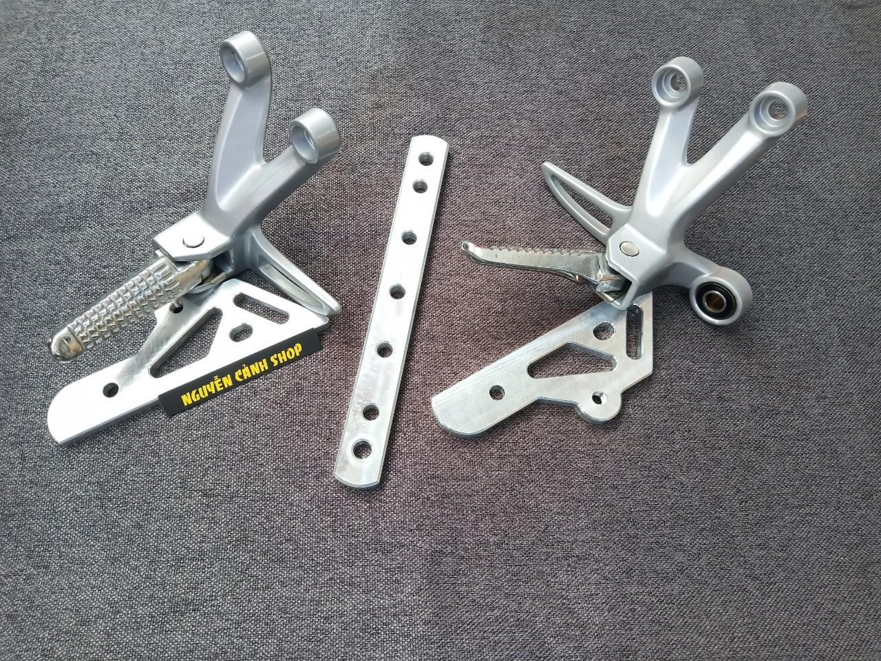 bộ gác chân raider gắn xe exciter 135