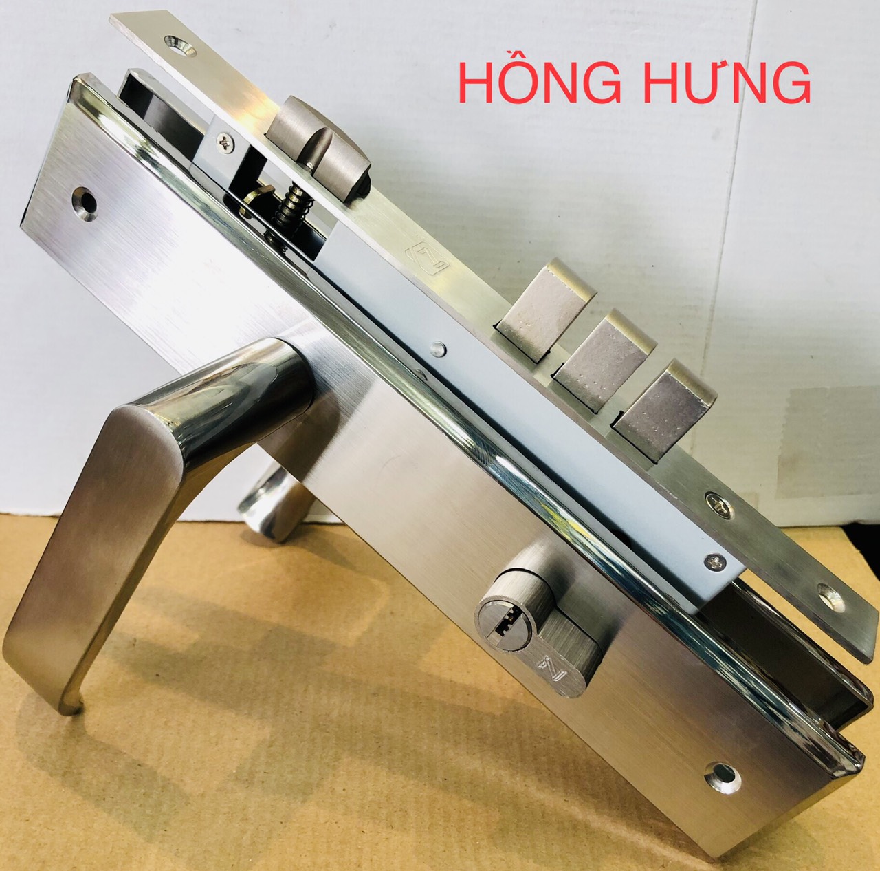 [HCM]KHÓA TAY GẠT INOX PASINI 83 ( Cửa chính sắt , gỗ, nhôm )