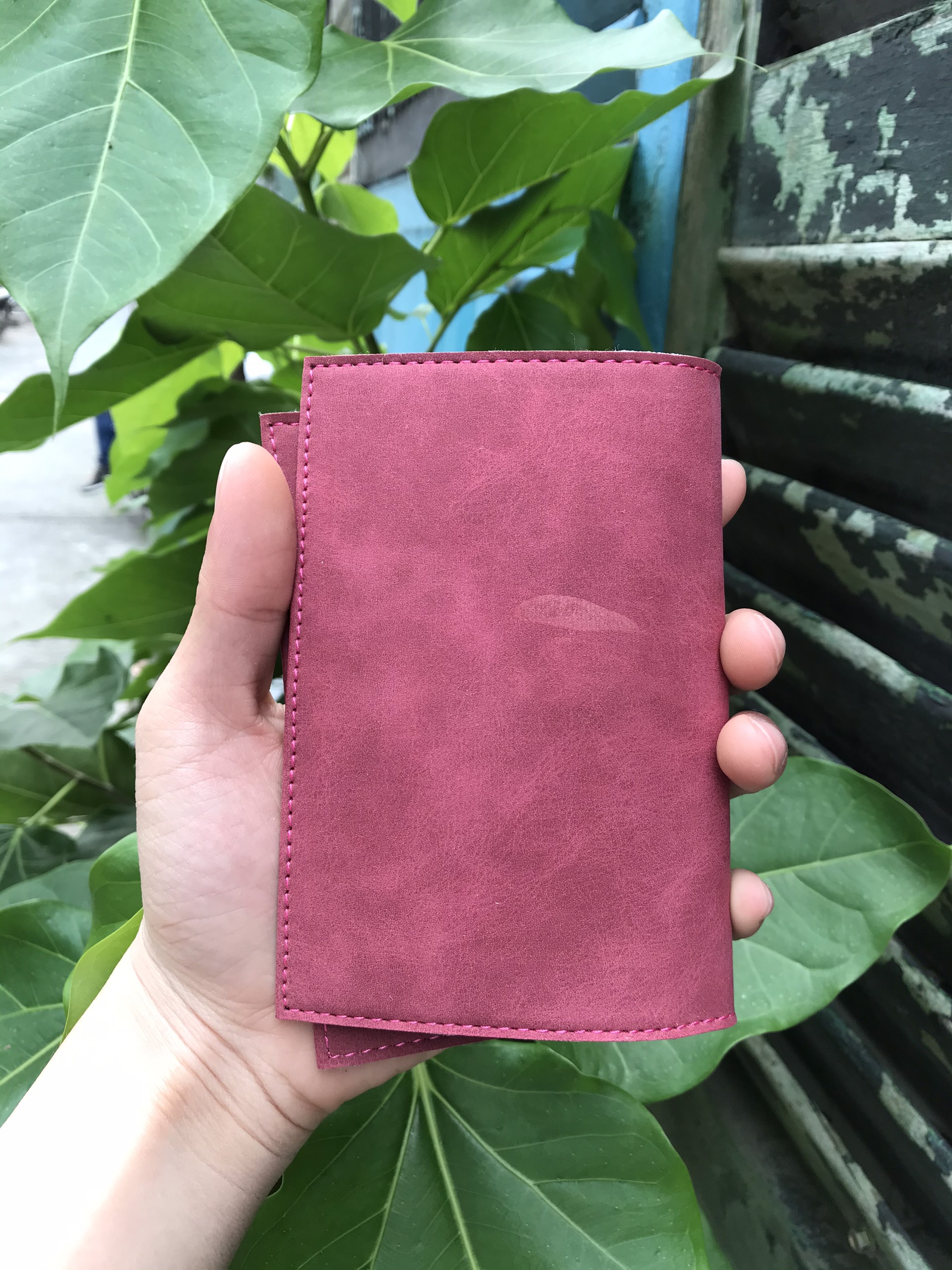 [HCM]Ví đựng hộ chiếu/cover passport màu đỏ tía