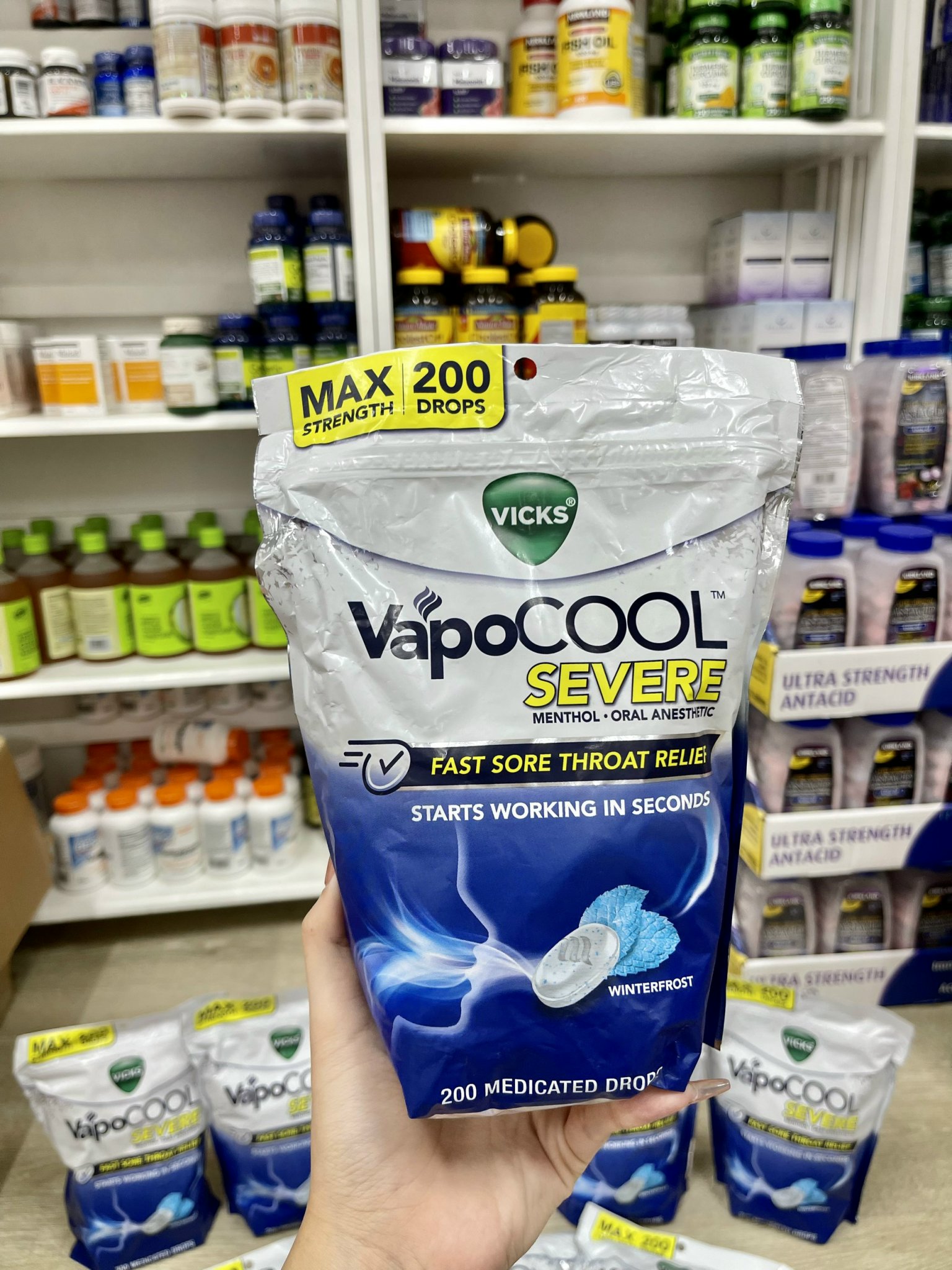 KẸO NGẬM VICKS VAPO COOL 200 VIÊN