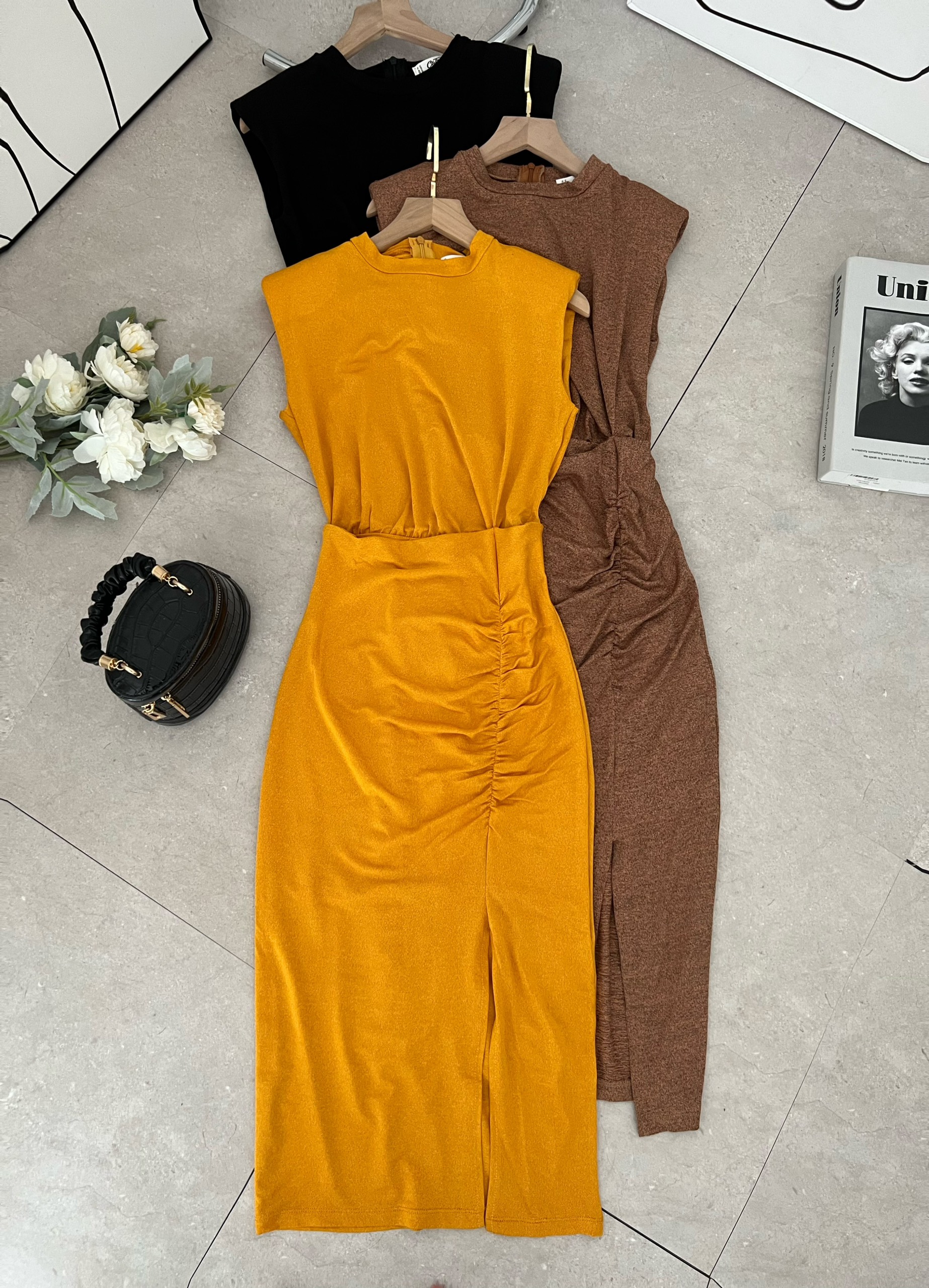 Đầm Thun Sát Nách Midi Xẻ Cạnh A2117