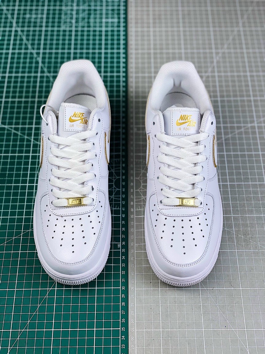 Nike Air Force 1 AO2132 102