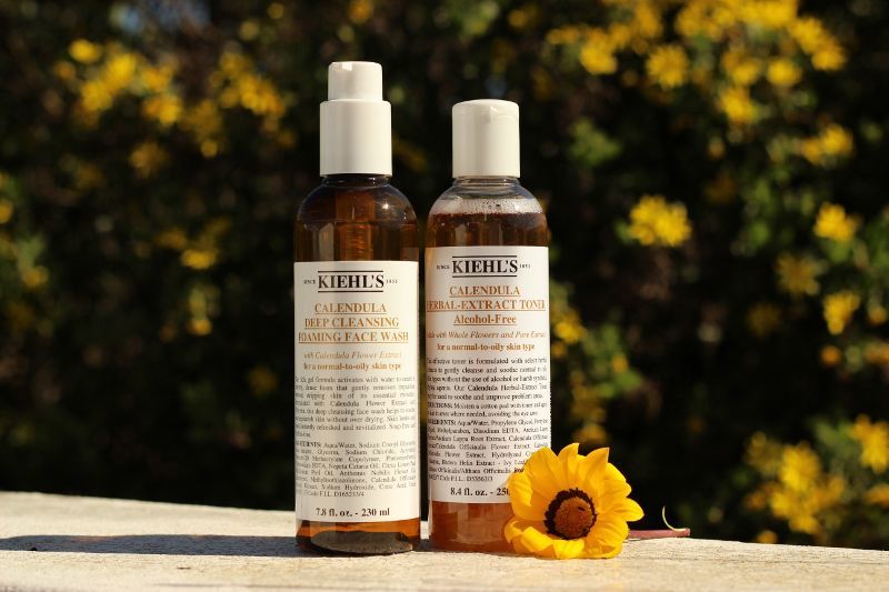 Sữa rửa mặt hoa cúc Kiehl’s