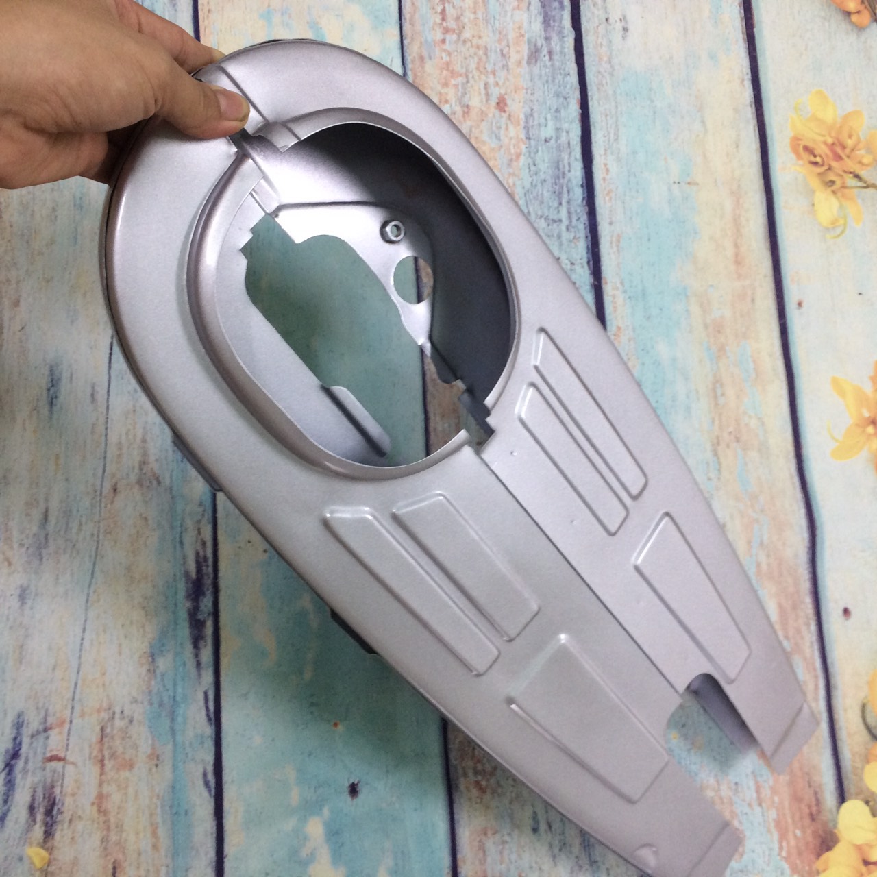 Hộp sên -  hộp bọc xích  xe DREAM ll /hộp xích dream 2,(bọc sên )