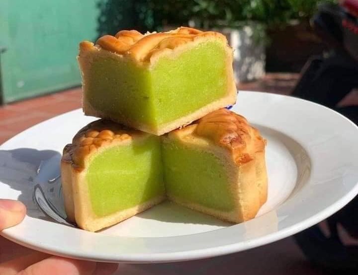 (siêu rẻ - ngon) COMBO 2 cái  bánh trung thu đủ vị bánh nướng , bánh dẻo 200gr/ bánh