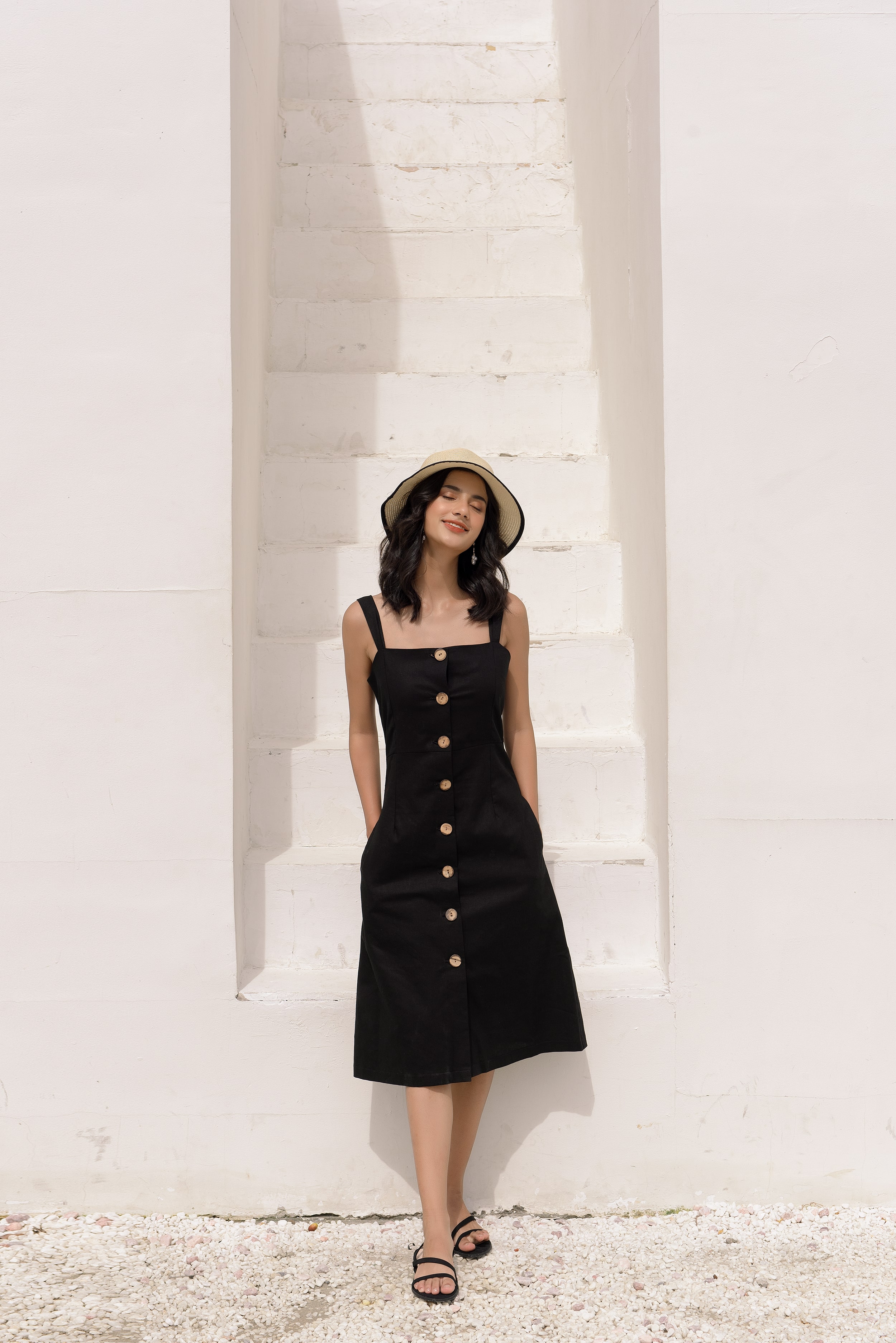 Đầm Dây Đính Nút Đen (Cotton Spandex) - YV LE & CO