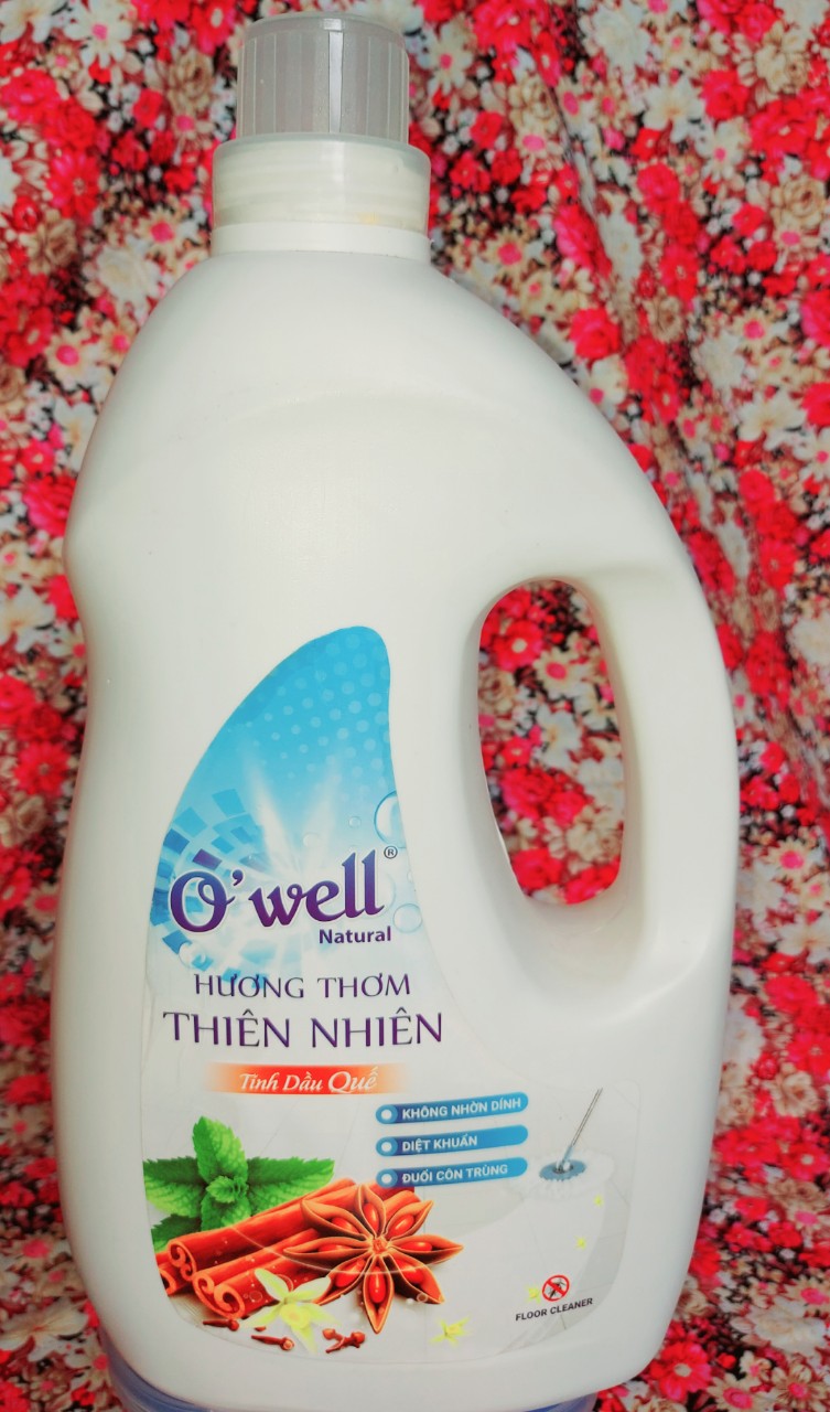 [HCM]NƯỚC LAU SÀN TINH DẦU QUẾ OWELL (2700ML)