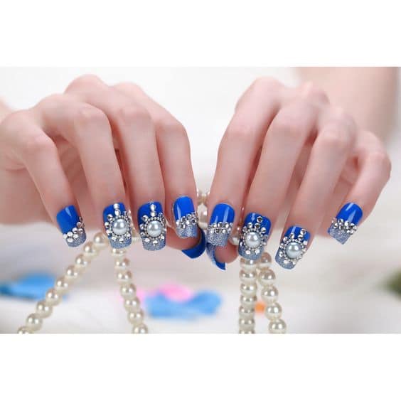 Hộp 24 Móng tay giả , nail giả , móng giả A32 ( keo sẵn sau các móng tay )