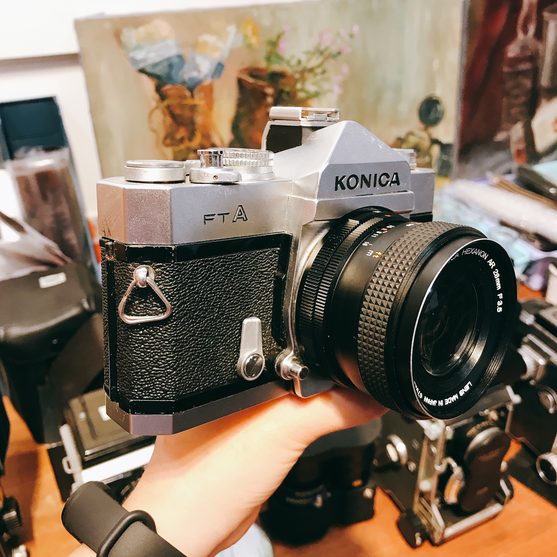 Máy ảnh phim Konica FTA hư đo sáng Kèm lens