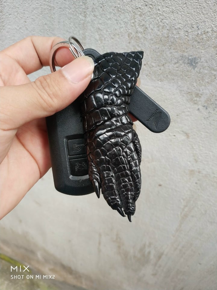 Móc Khóa Chân Cá Sấu Hàng Đẹp
