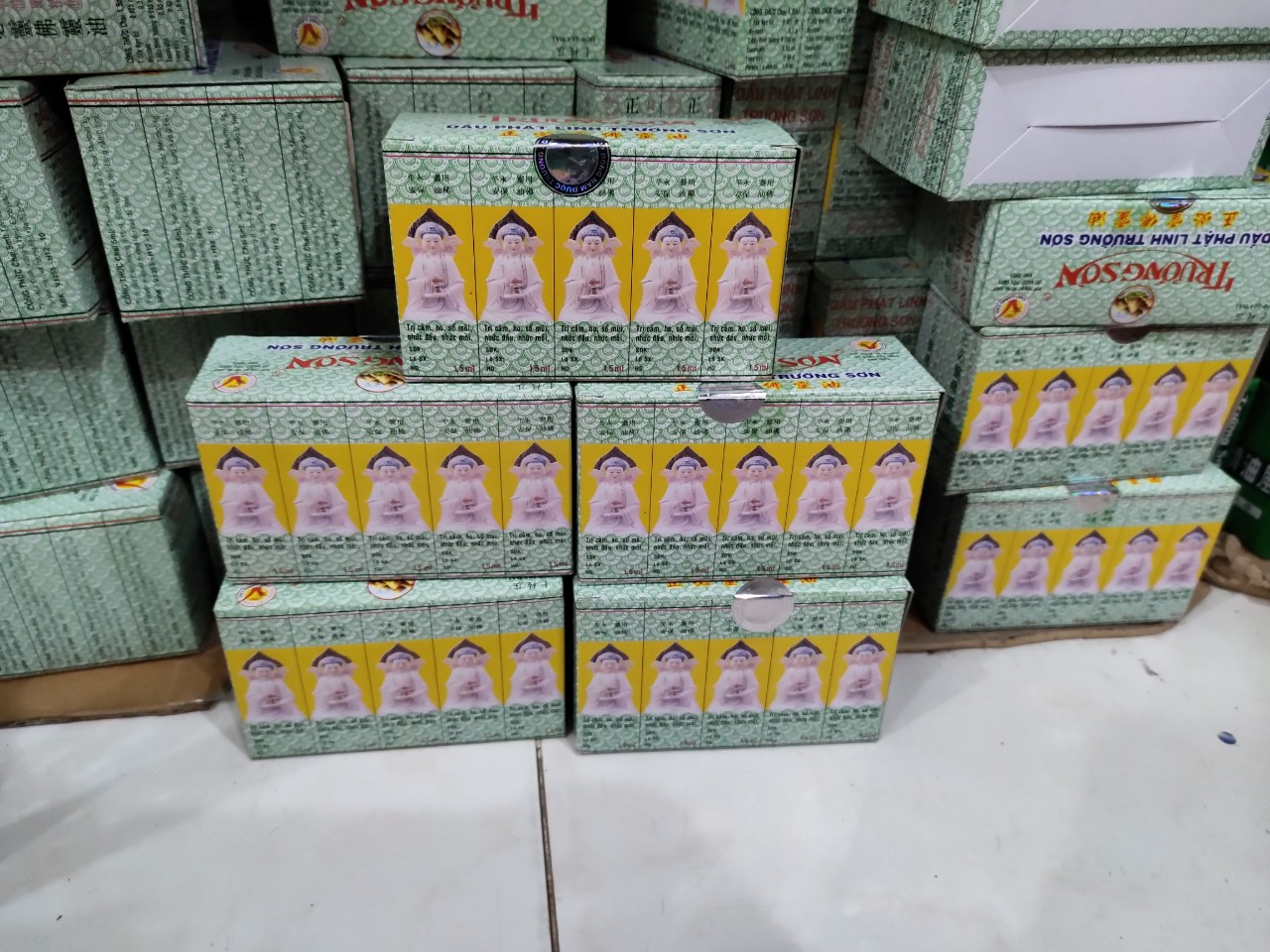 1 hộp 5 chai dầu phật linh 1,5ml( có giá phân phối sỉ)