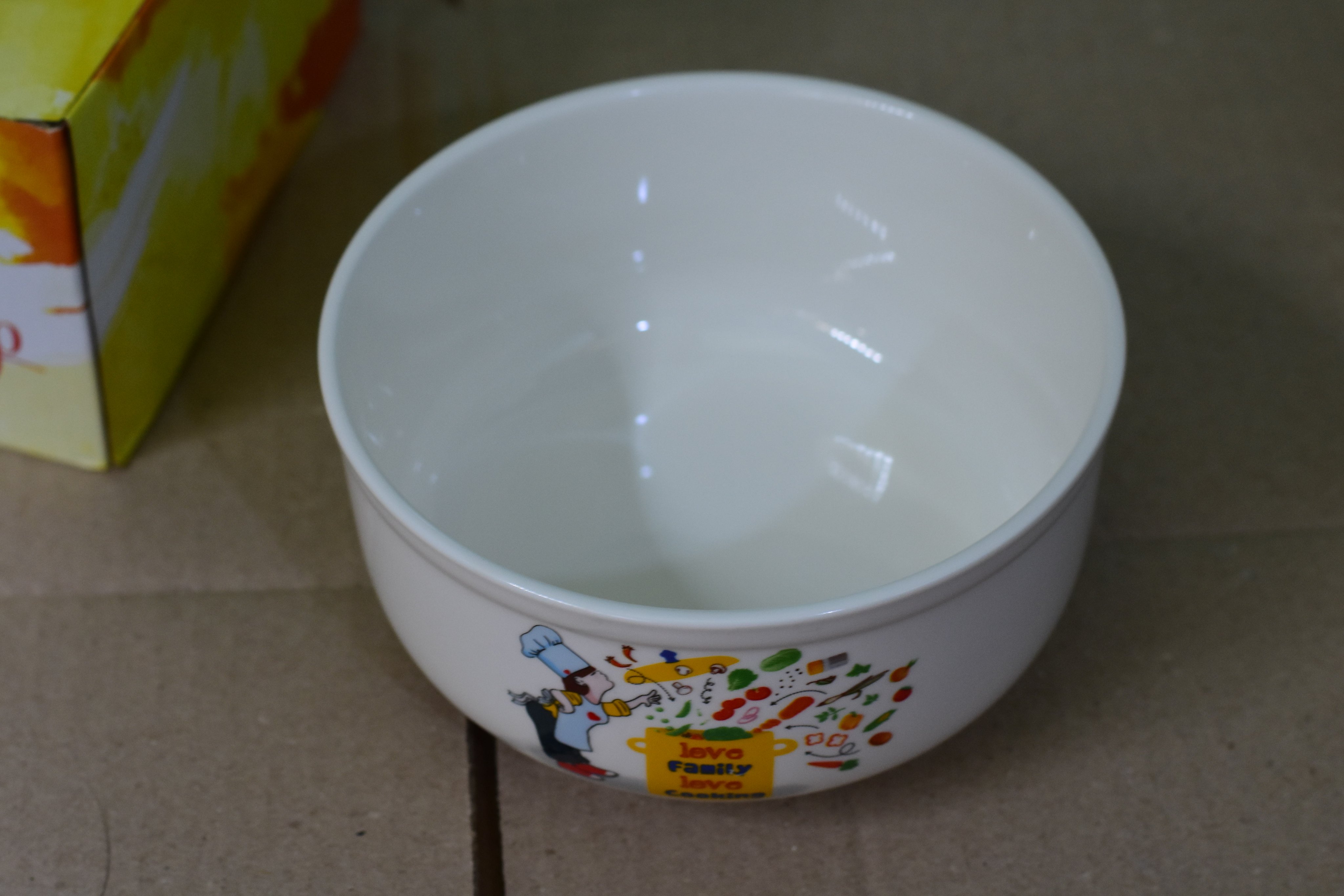Bộ 2 Thố Sứ Dễ Thương Có Nắp Hút Chân Không Cao Cấp
