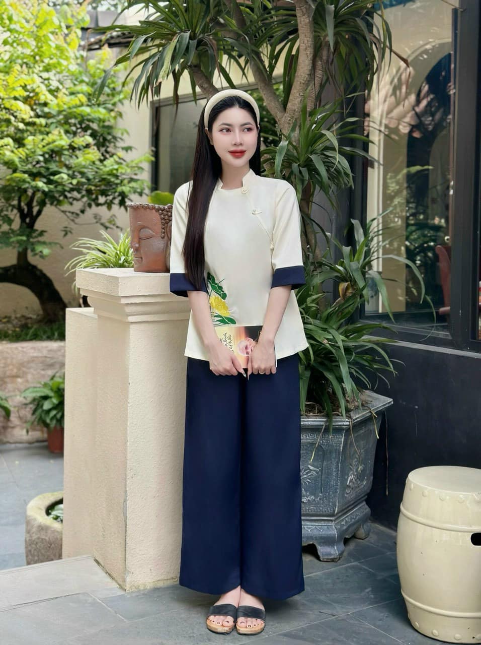 Bộ đũi thái thêu sen