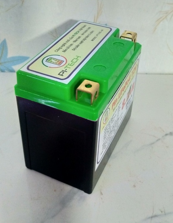 ẮC QUY XE MÁY V4 - Pin Lithium PI-TECH 8,5Ah  (Khởi động xe máy-Bền gấp 4 lần ắc quy chì-Siêu nhẹ)