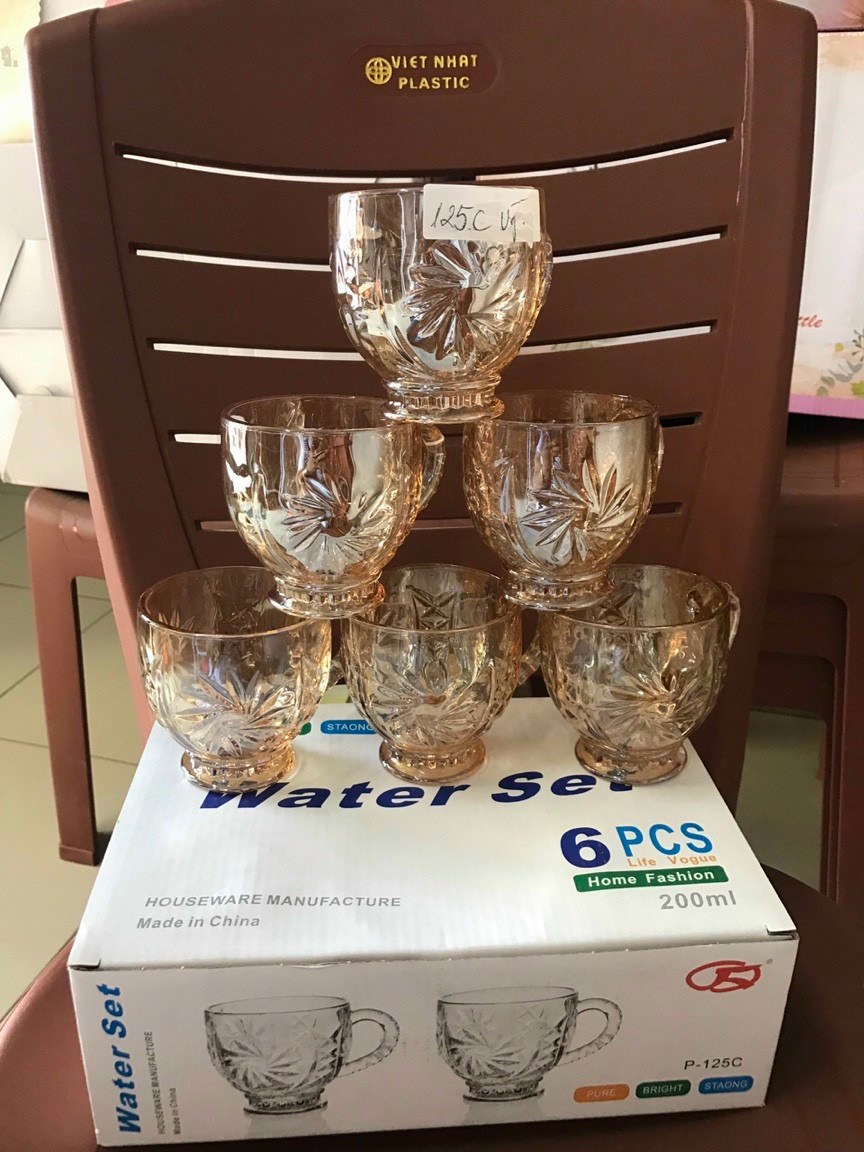 Bộ 6 cốc có quai thủy tinh pha lê ánh vàng