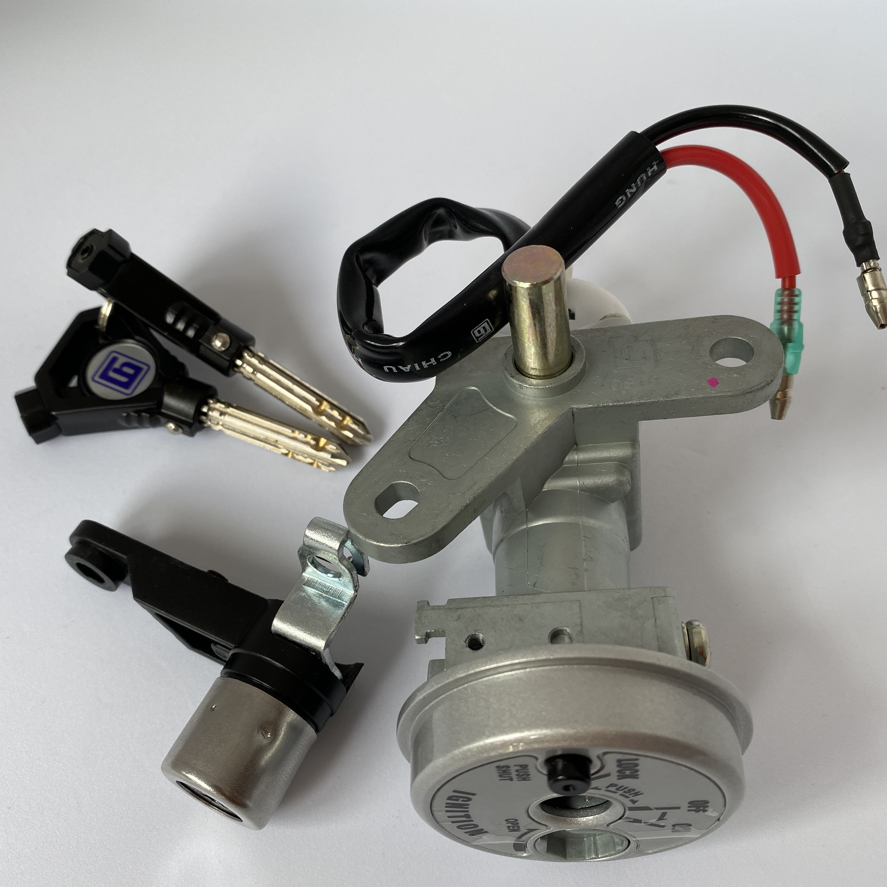 Ổ Khóa Từ 8 Cạnh Yamaha Exciter RC 135