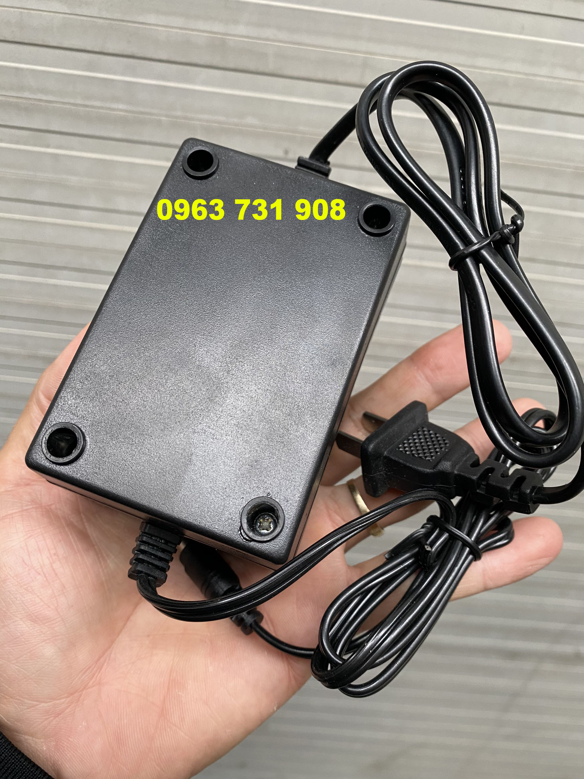 Nguồn AC 24V 1000mA xoay chiều