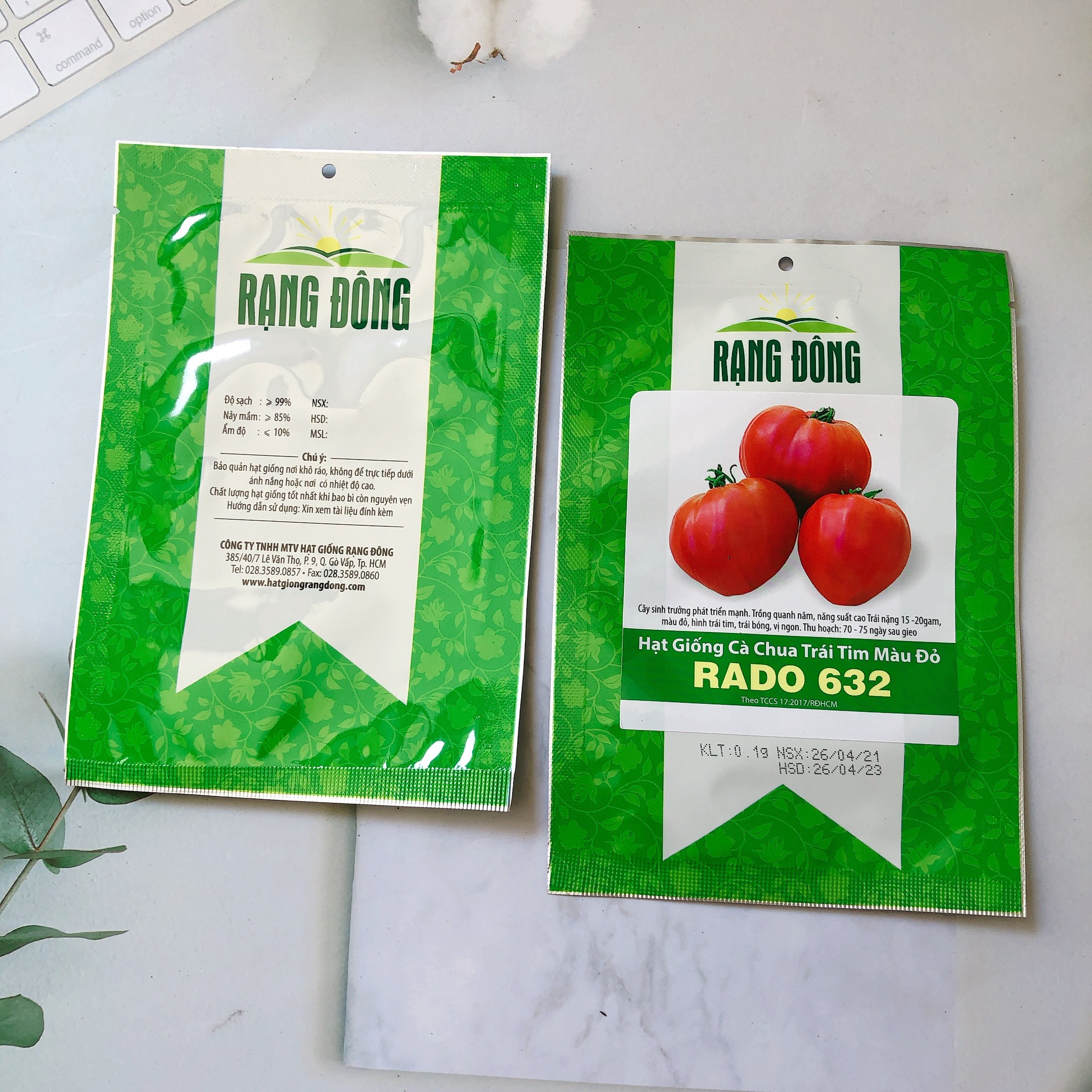 Hạt giống cà chua trái tim đỏ rado 632 rd gói 0.1gr