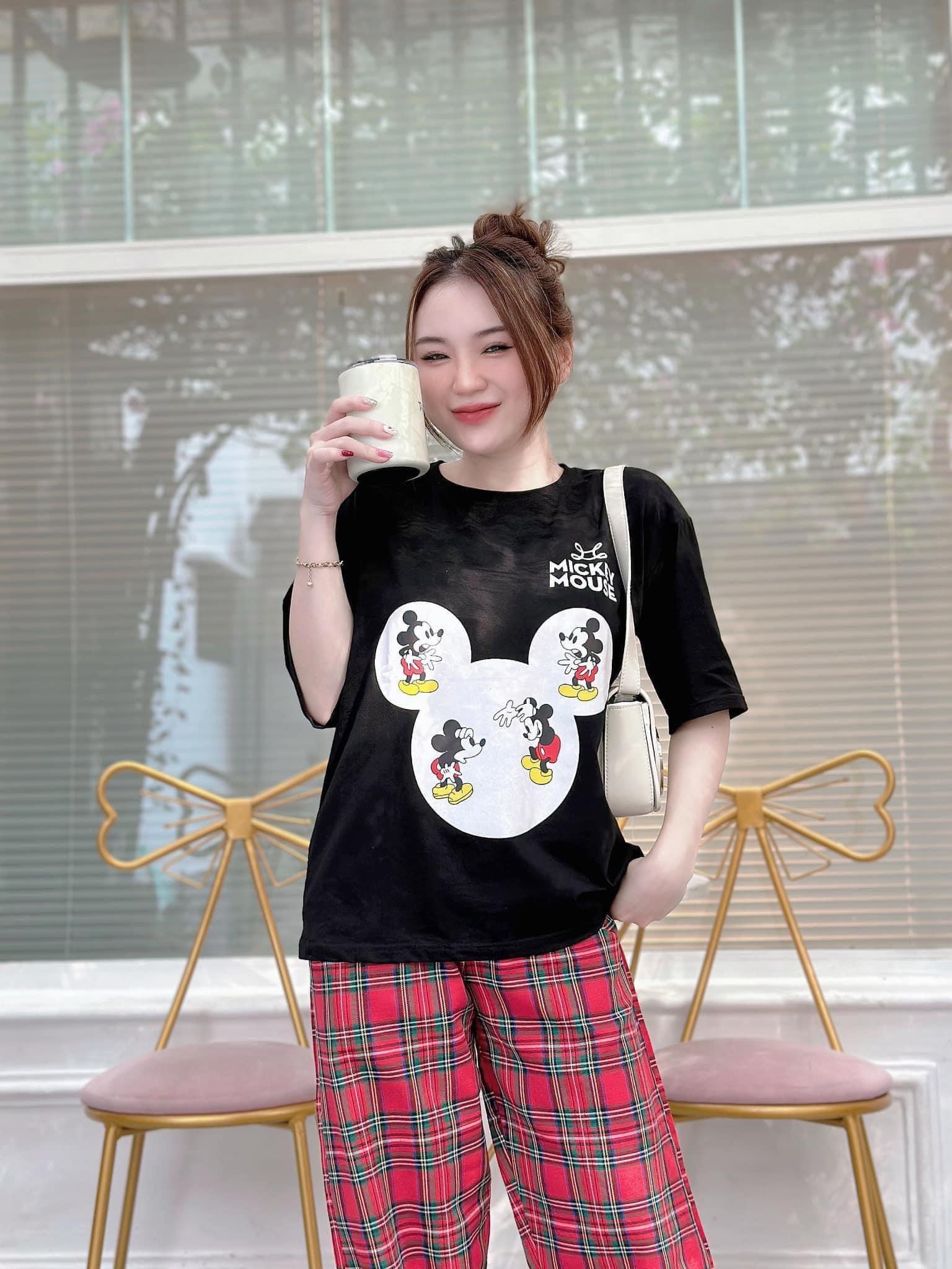 Set Mickey form rộng