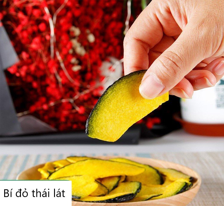 Bí đỏ thái lát sấy lạnh Robi Mart - Gói 100g