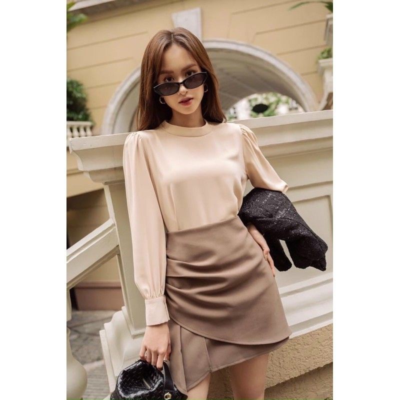 Chân váy xếp ly vạt lệch