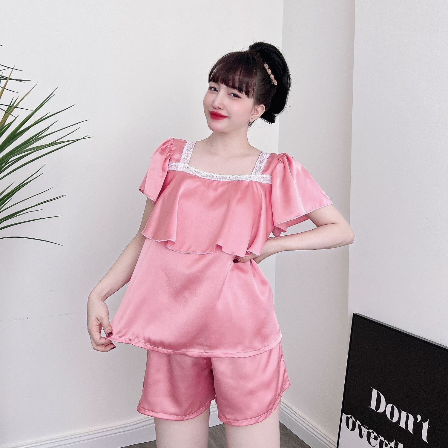 Đồ Bộ Bigsize Đùi Lụa Satin Cổ Vuông  50-100kg