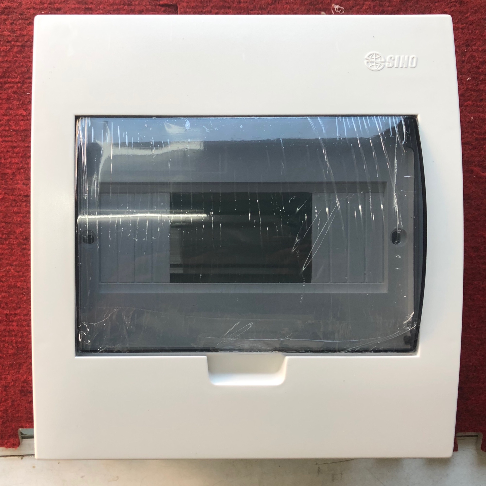 Tủ điện âm tường 4/8 Sino E4FC4/8LA
