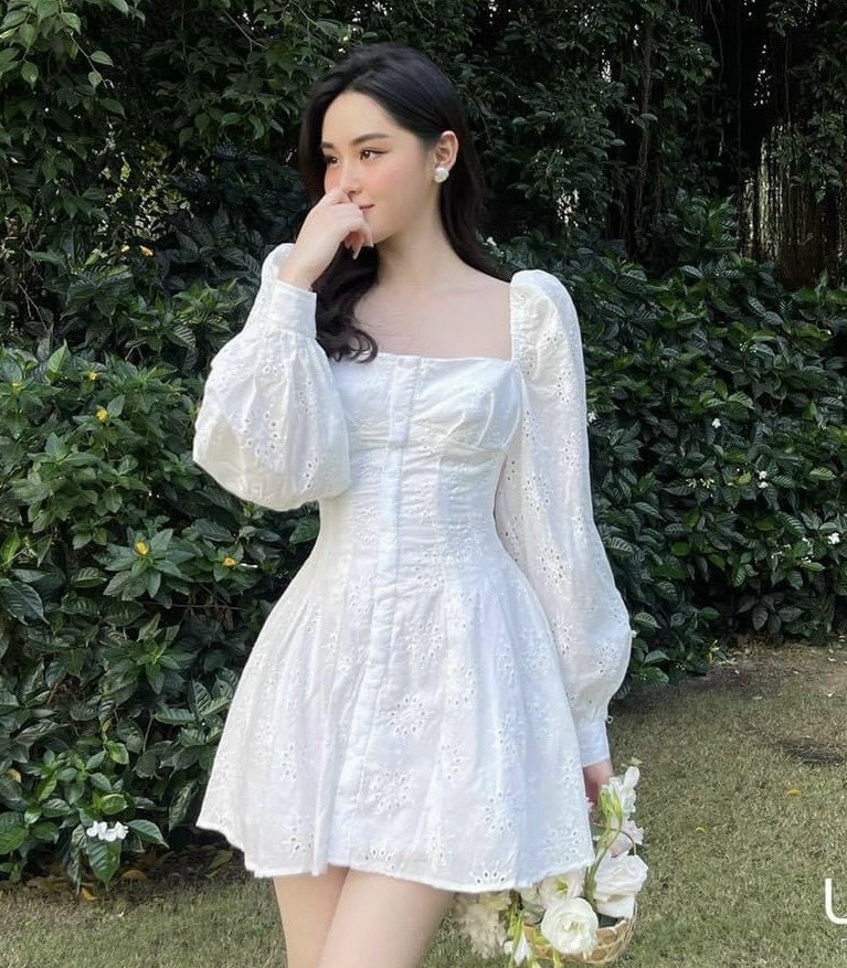 Đầm thêu hoa cổ vuông💖 KÈM ẢNH THẬT