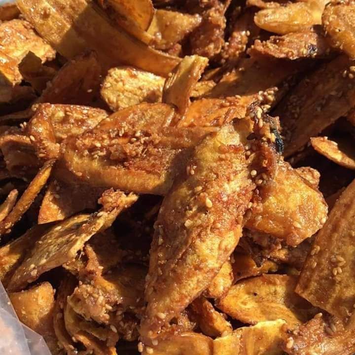 CHUỐI SẤY MÈ GỪNG 500G