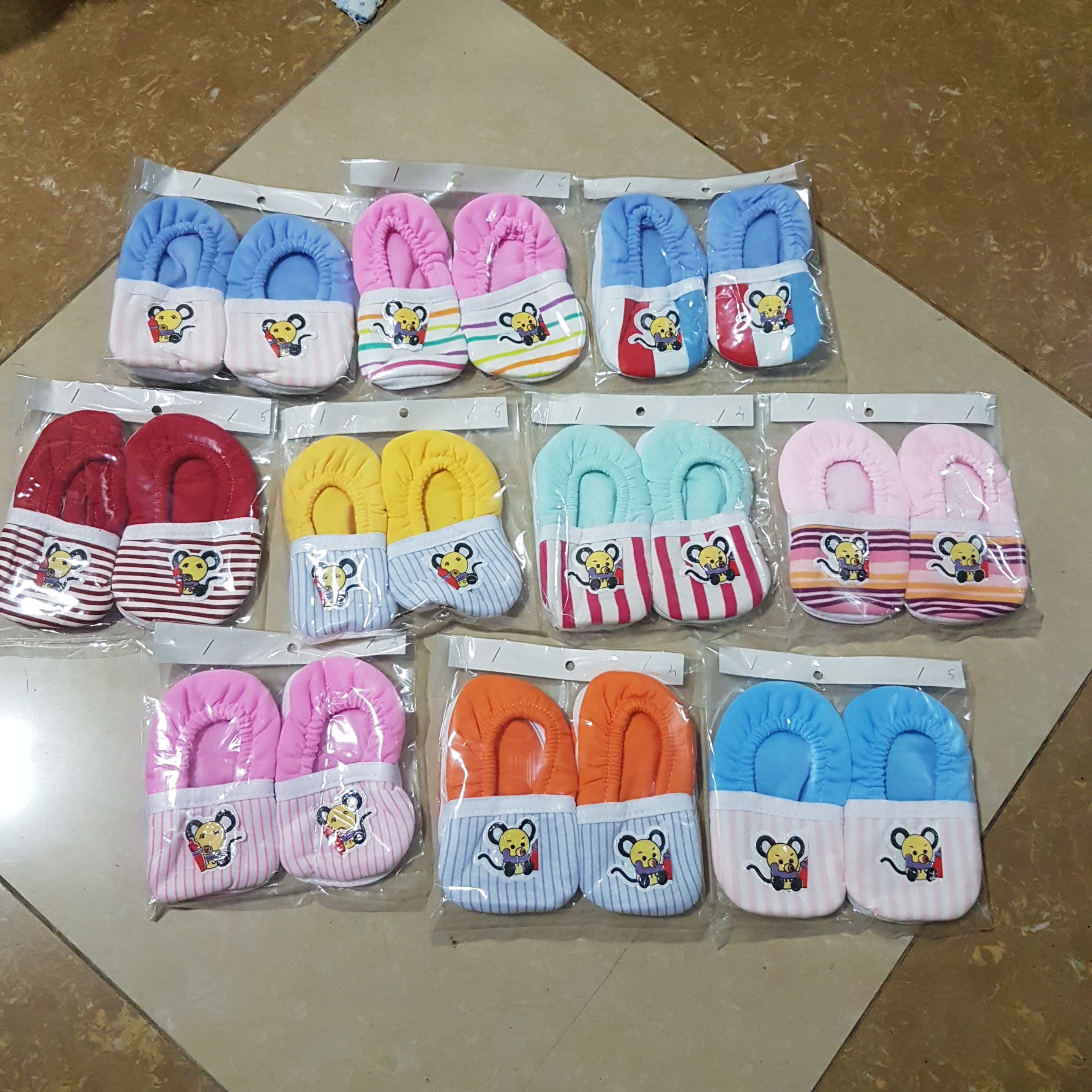 Giày vải cho bé tập đi trong nhà ( sơ sinh đến 1 tuổi )