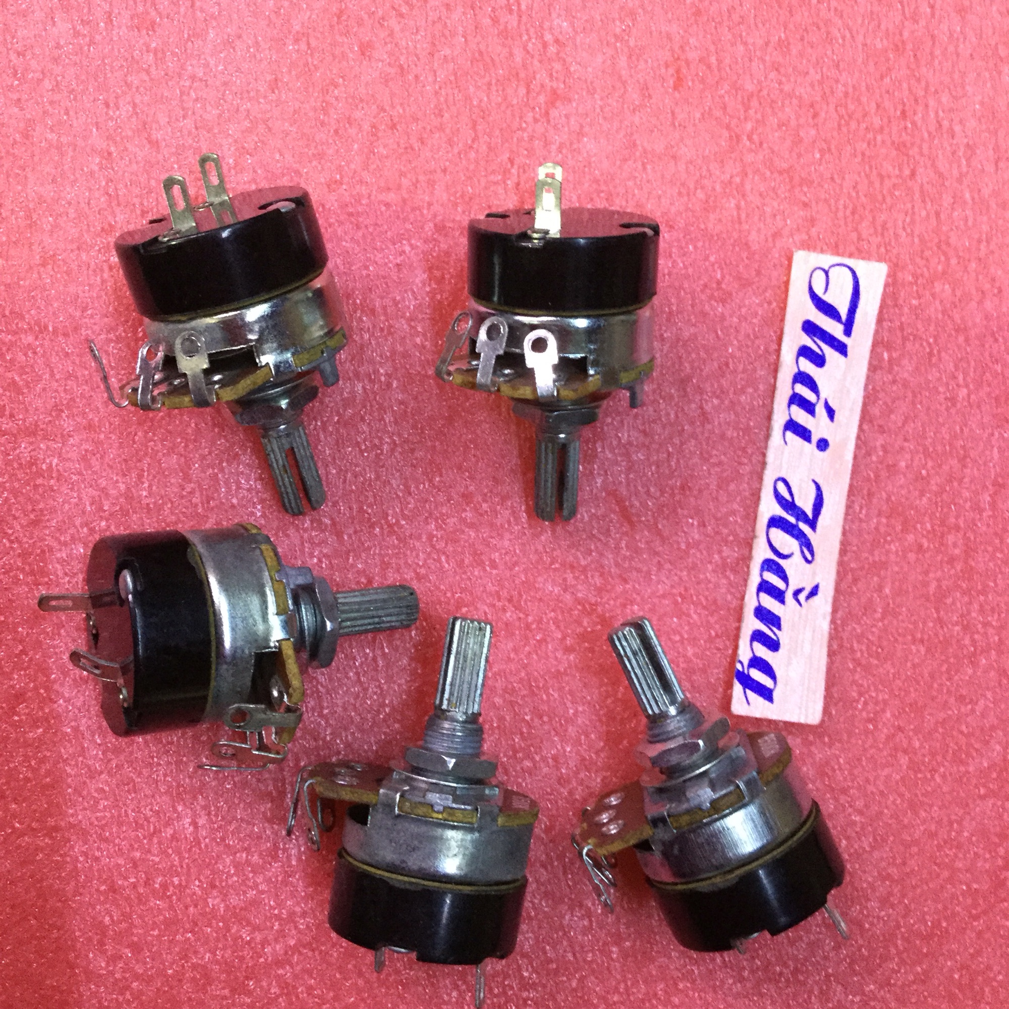 Chiết áp volum công tắc B500K(2 chiếc)