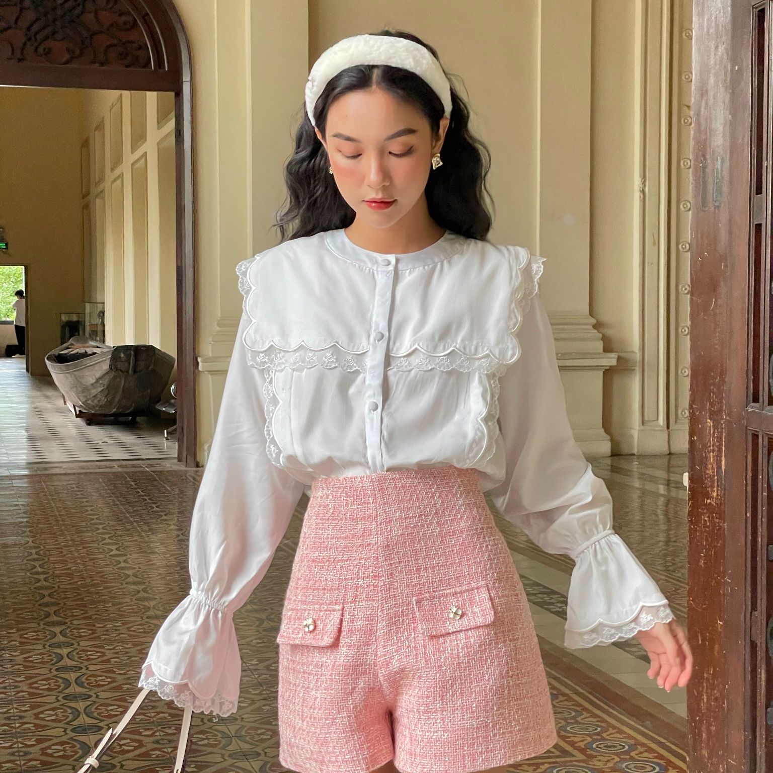 Carli Shirt - Áo sơ mi lụa phối ren